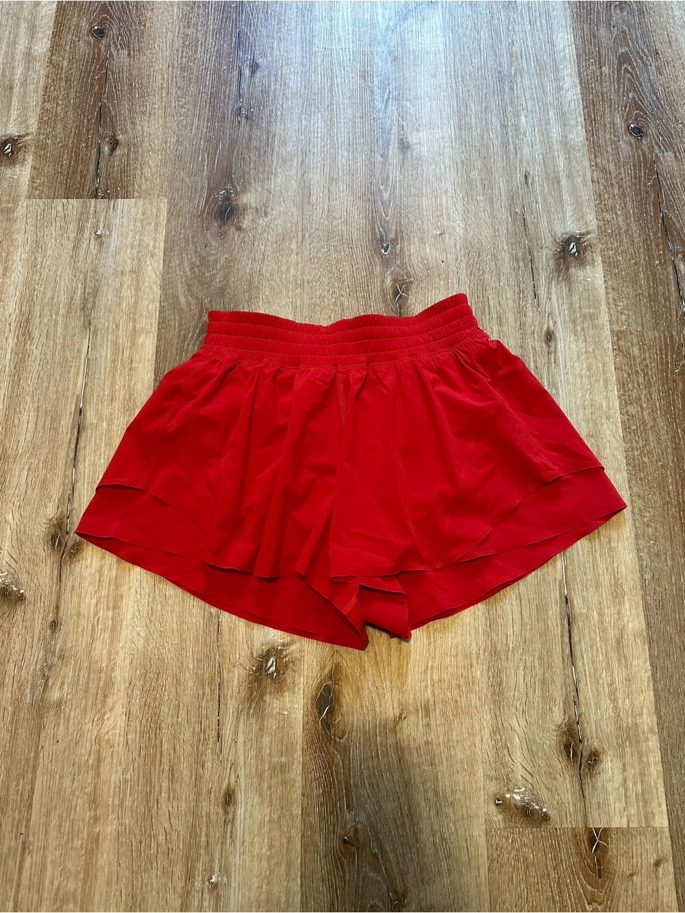 NWOT Lululemon HR Shake It Out Running Shorts 2.5”